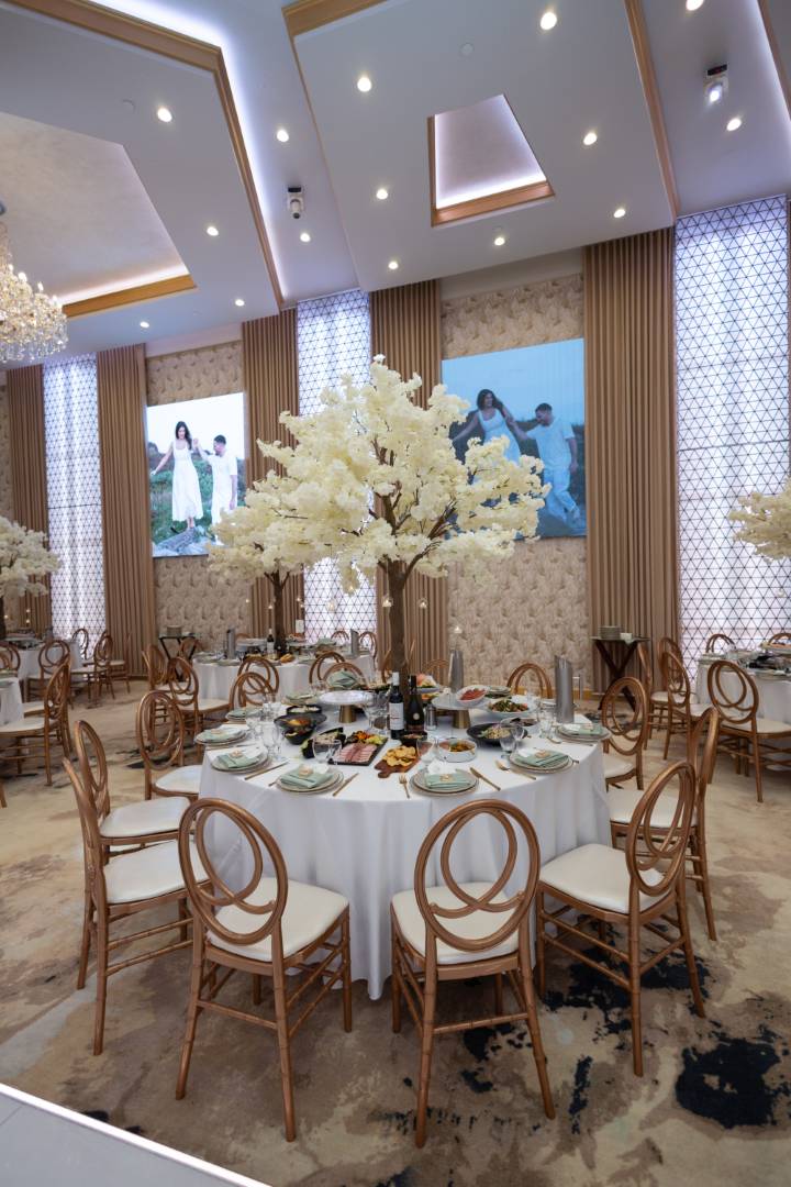 Event Center Piece 16